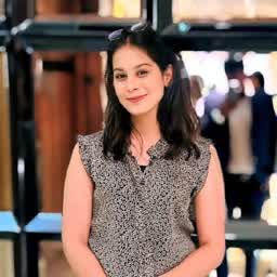 Priya Mehta, Corporate Professional · Mumbai